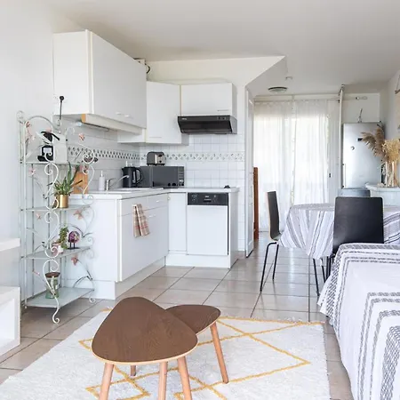 Les Pieds Dans L Eau Apartamento Hyères